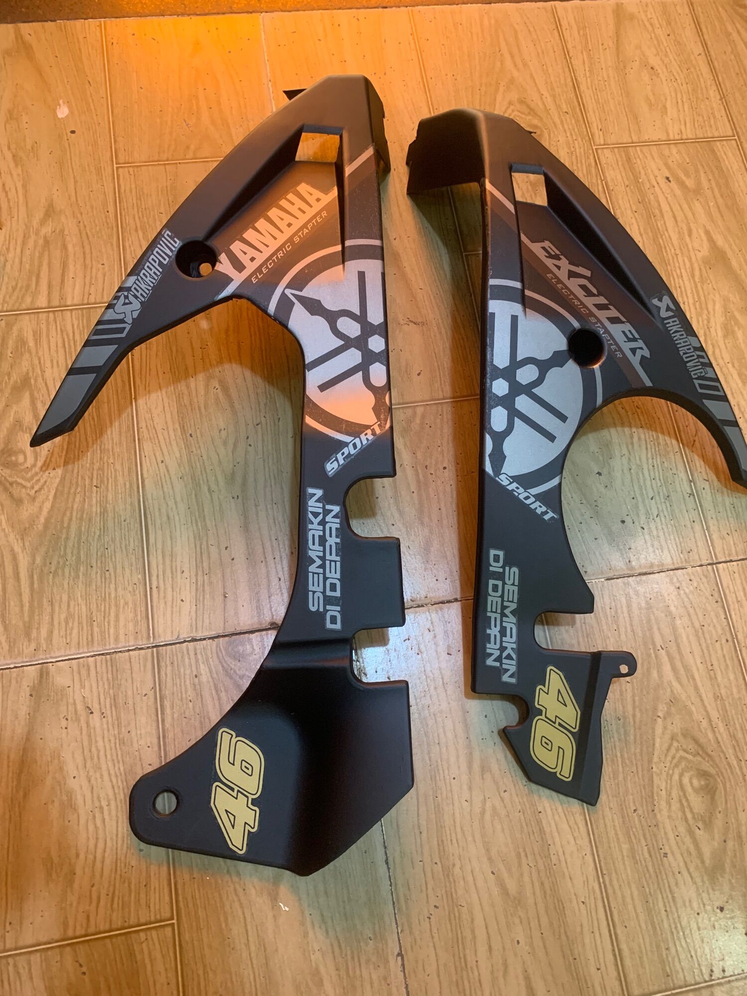 mỏ cày xe exciter 150 đen nhám logo ya