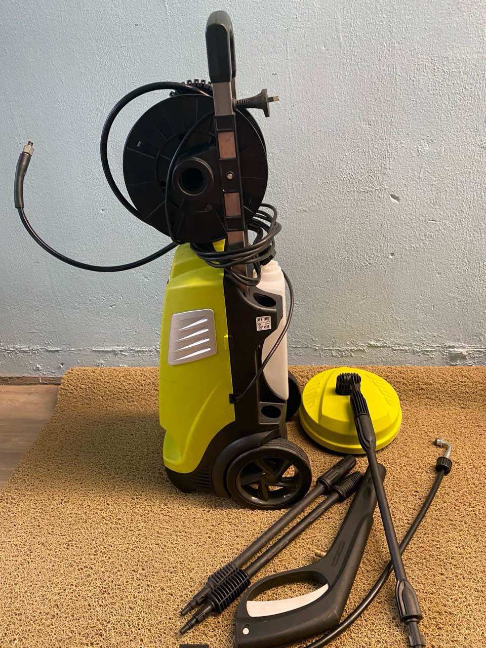 Máy Rửa Xe Ryobi 2000W