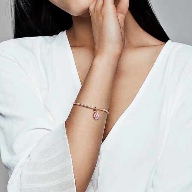 CHARM PAN ALE TREO HOA CÚC BẠC S925 CAO CẤP