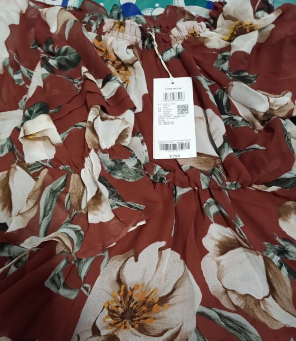 Đầm trễ vai Vero Moda