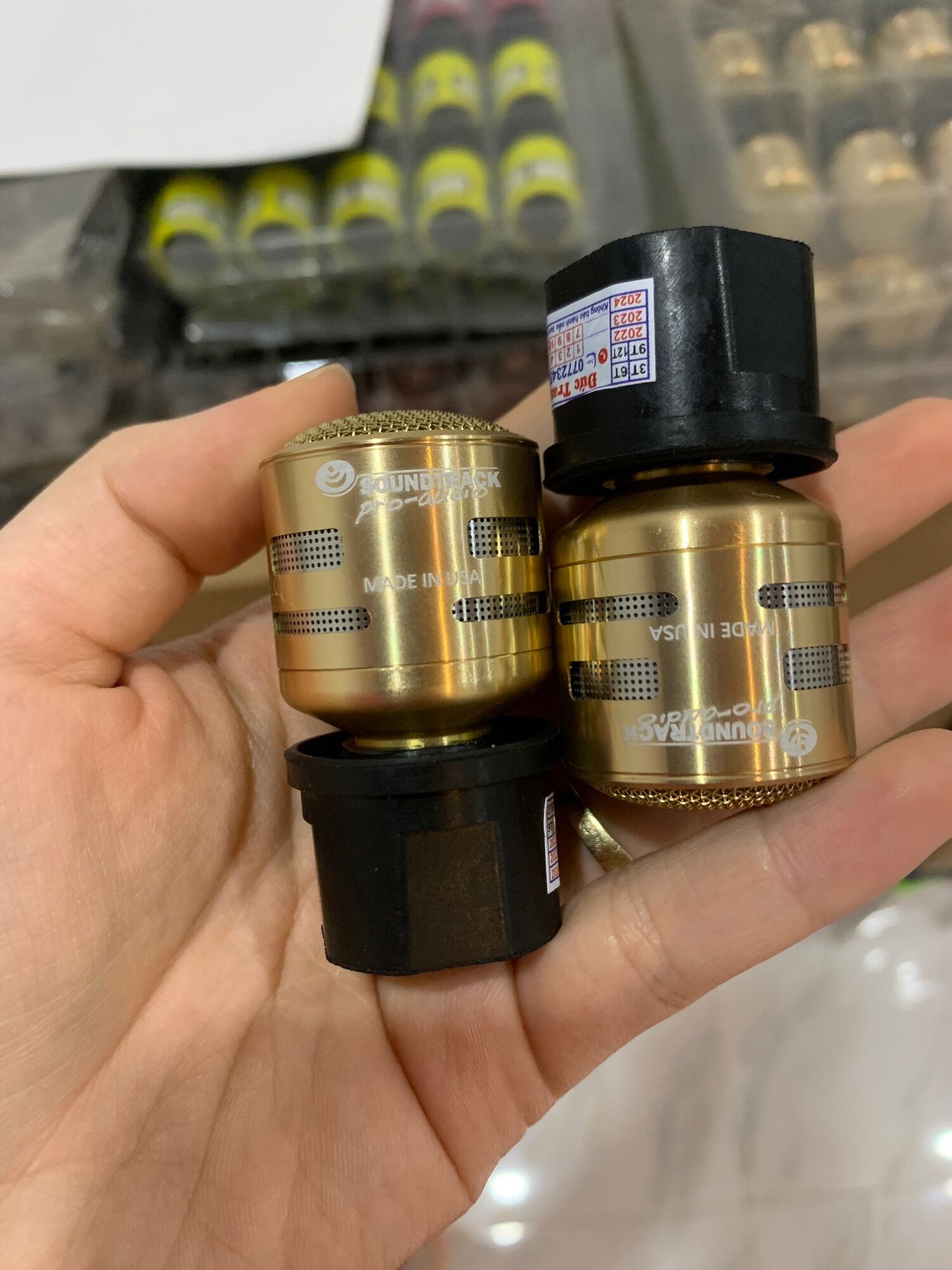 củ míc soundtrack pro 700 usa