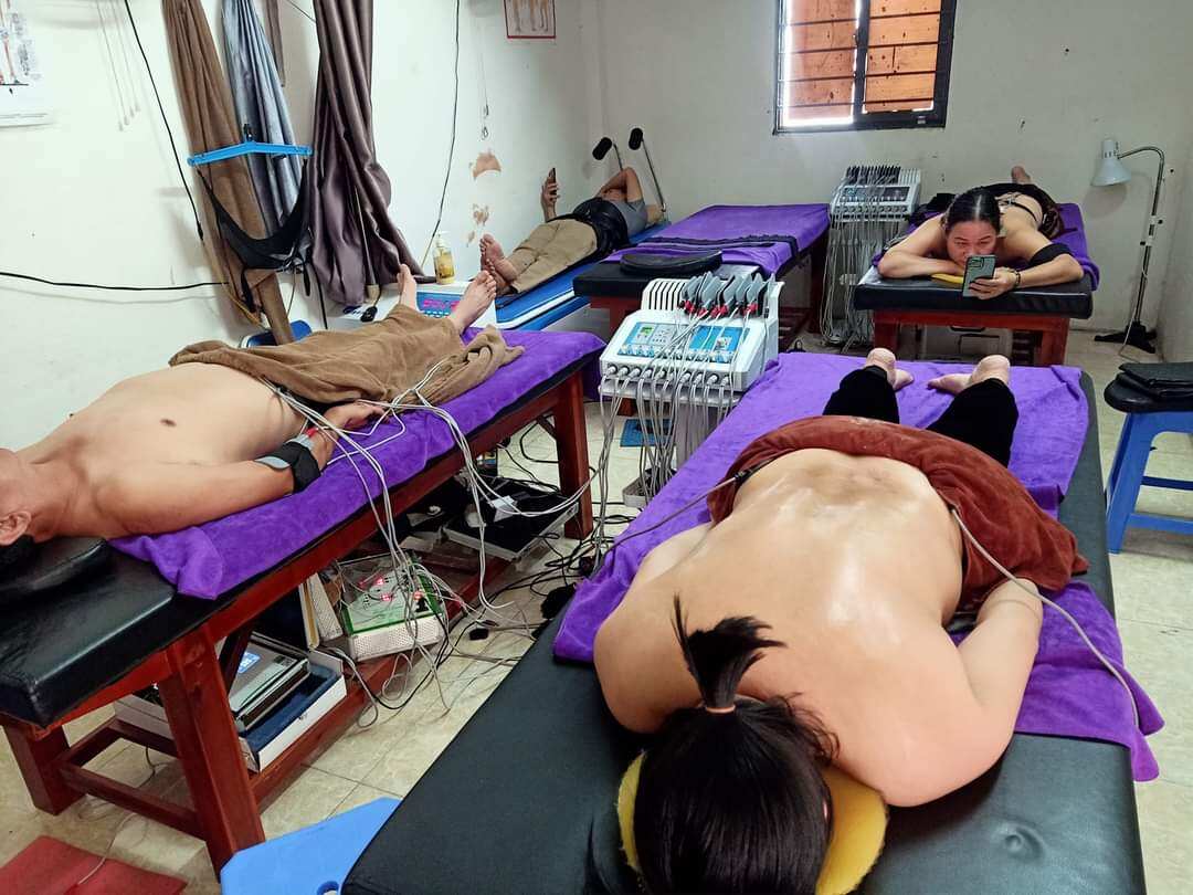 1 dây 2 miếng xung máy điện xung 10 cổng và máy dds
