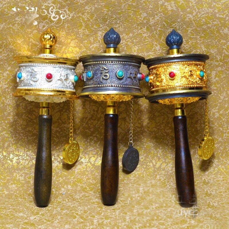 Kinh luân cầm tay chụp ảnh tây tạng size 18cm