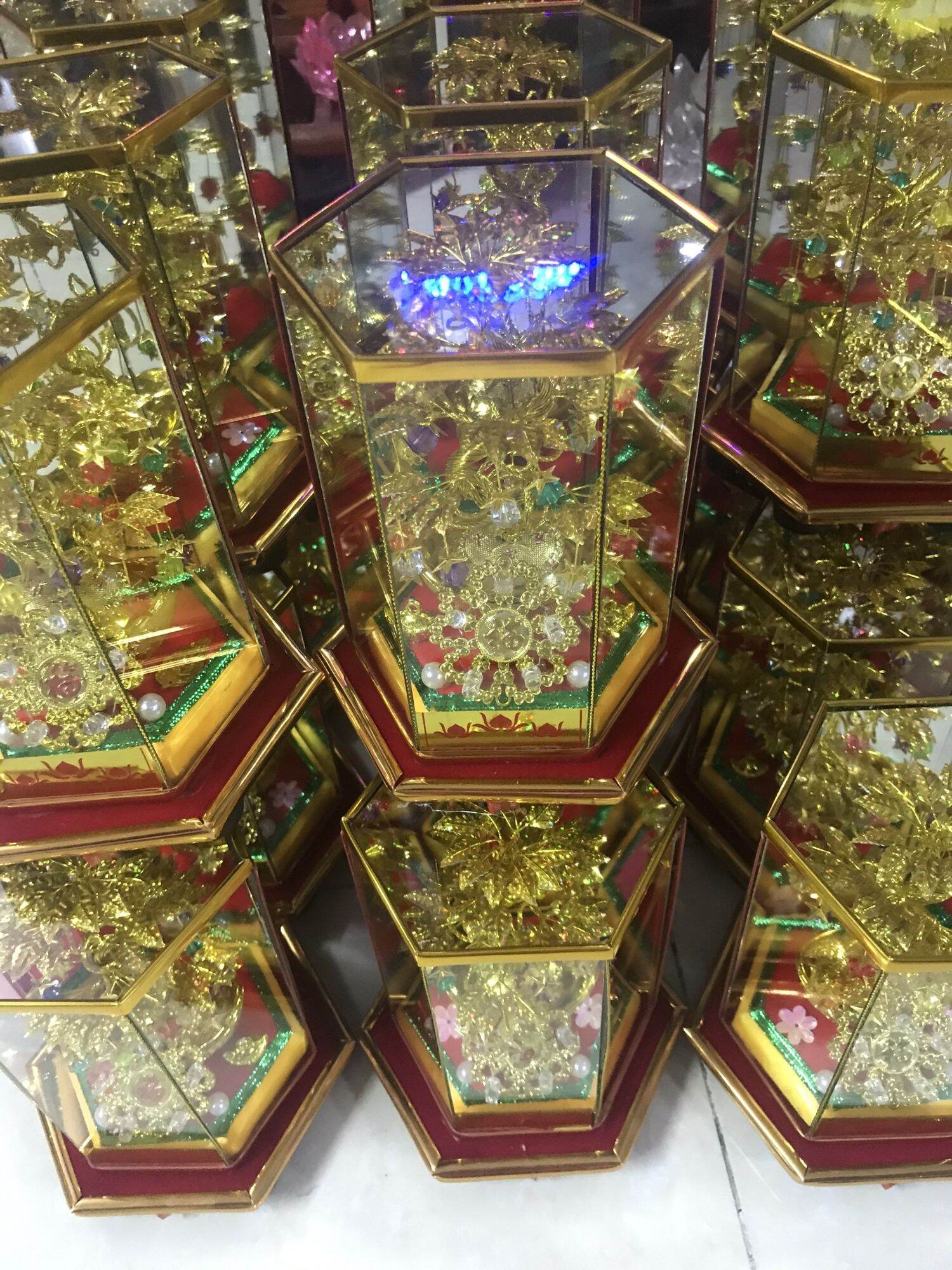 Cây cành vàng lá ngọc có đèn và không đèn (số 1)