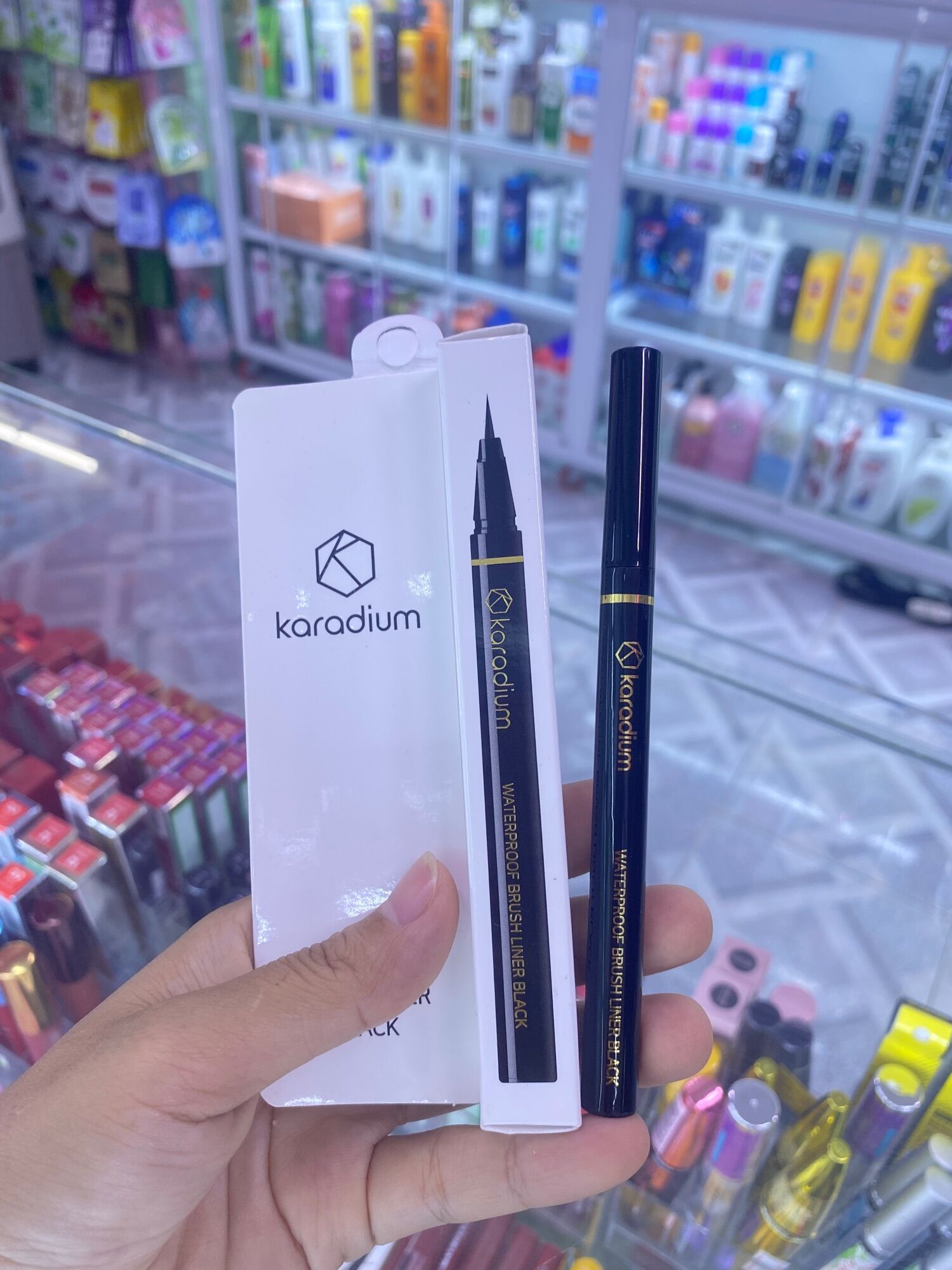 Bút kẻ mắt nước karadium waterproof brush liner