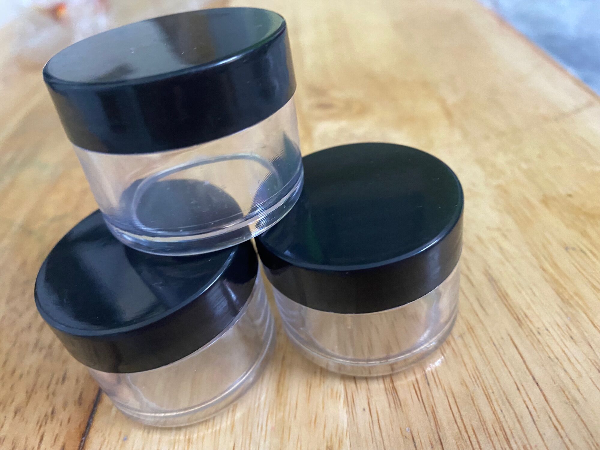 Hủ đựng kem 20g nắp đen