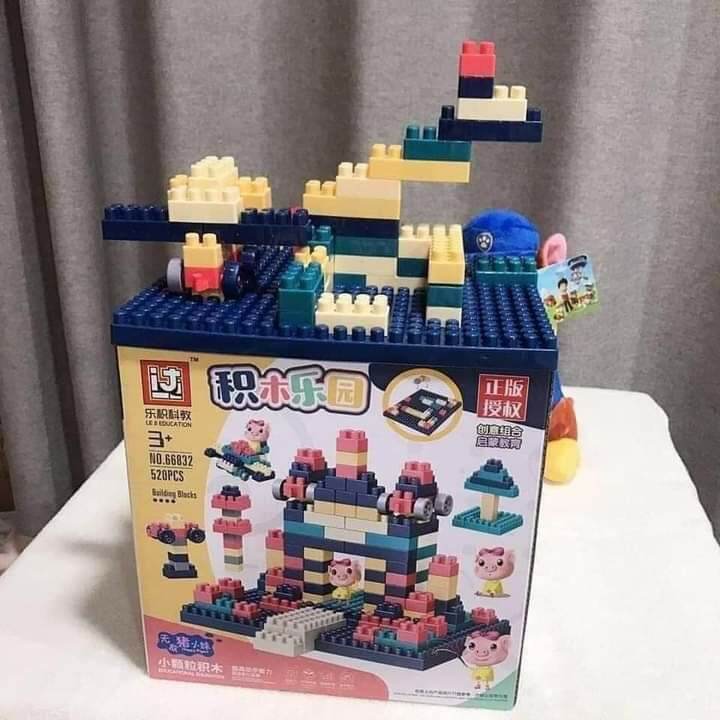 LEGO 520 CHI TIẾT
