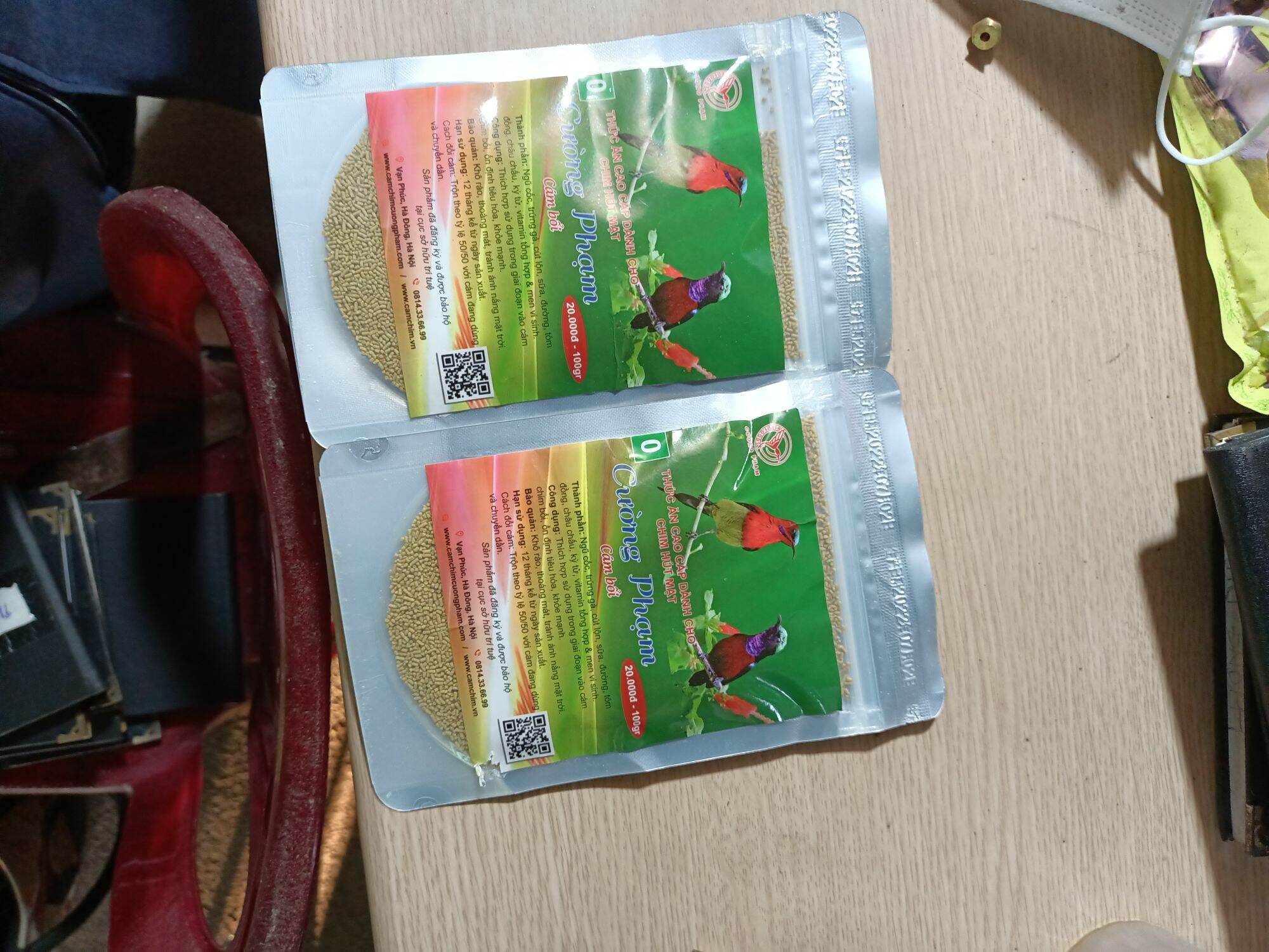 Cám chim hút mật