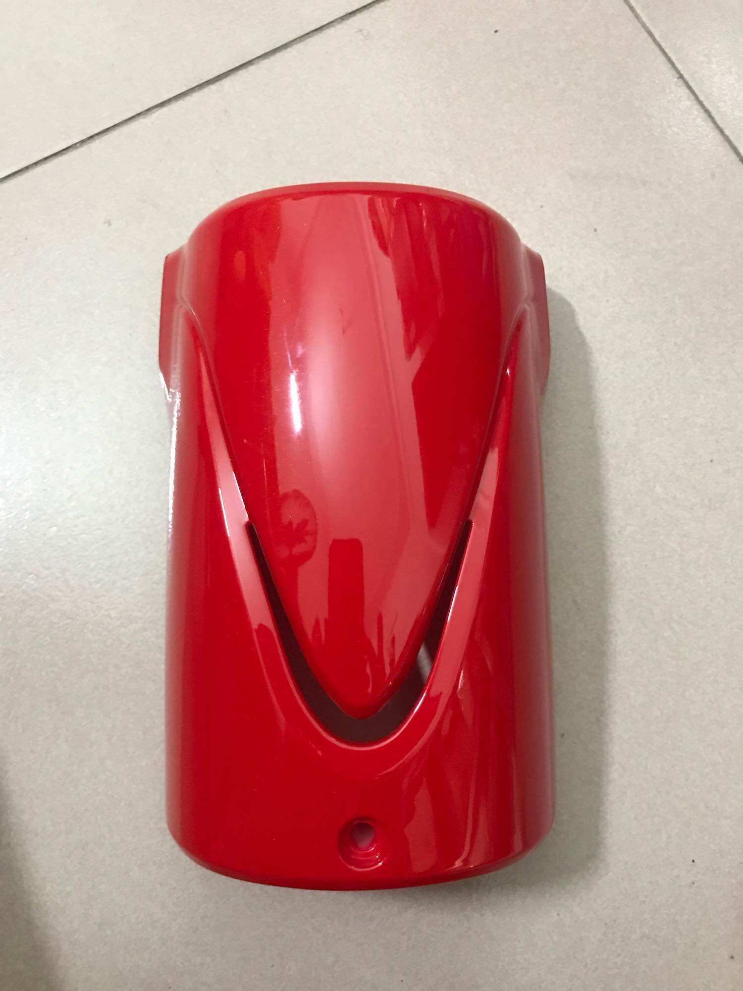 Mặt lạ đen nhám xe máy cúp 81 đời mới