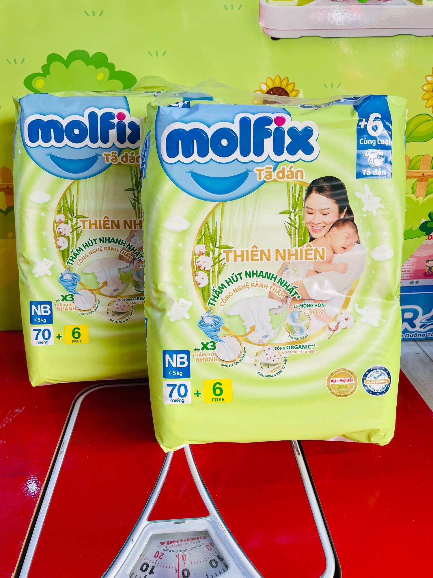 Tã Dán Sơ sinh Molfix Thiên nhiên XS70 + 6 (Dưới 5Kg)