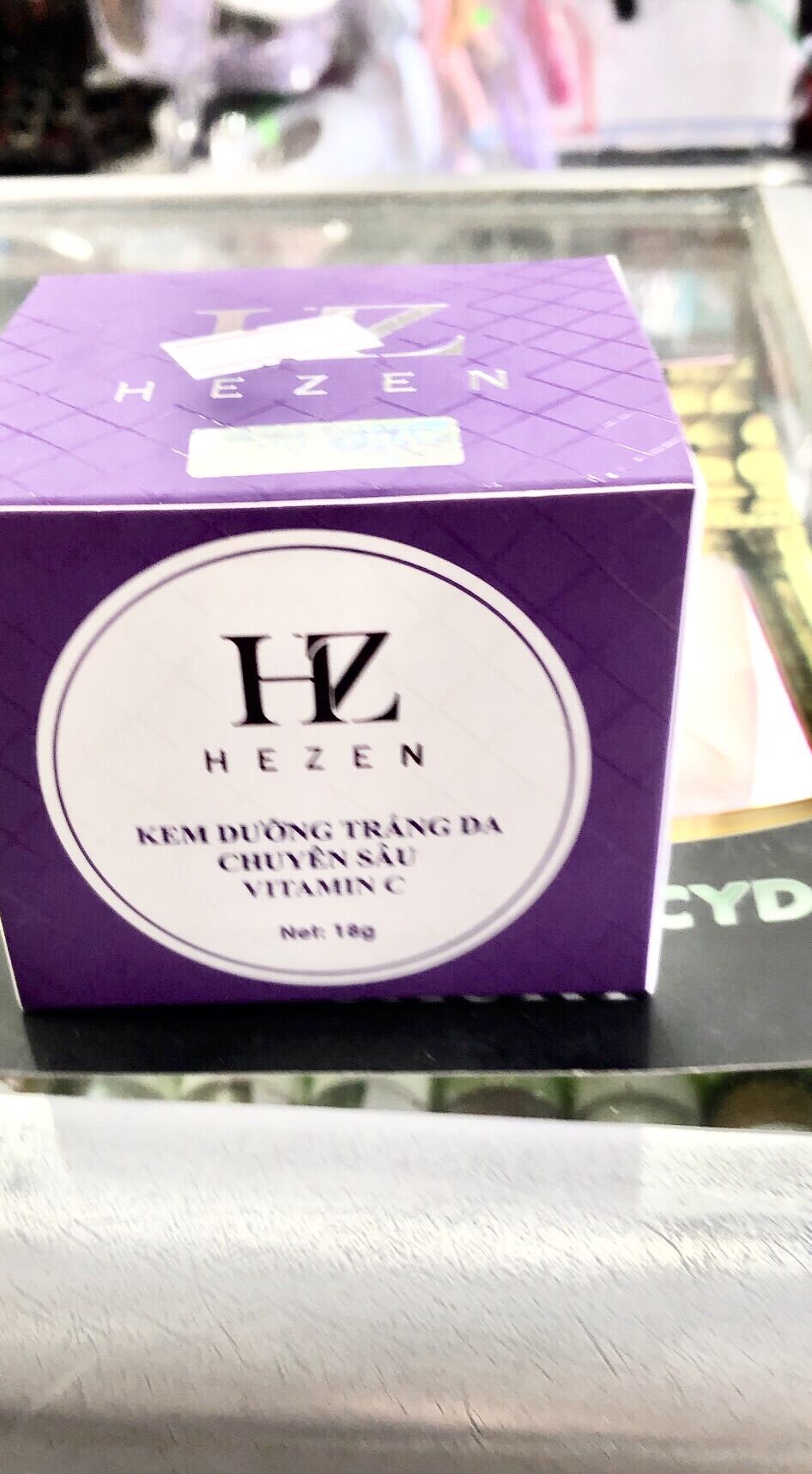 Kem Hezen Dưỡng Trắng Chống Đỏ Da Chuyên Sâu Vitamin C 18Gr