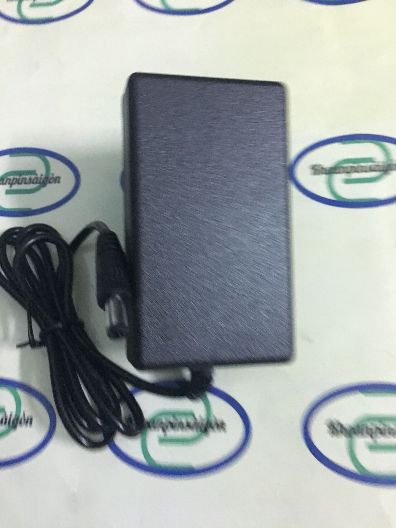 Sạc pin lion 12.6vol 2A (YSN), loại Ok