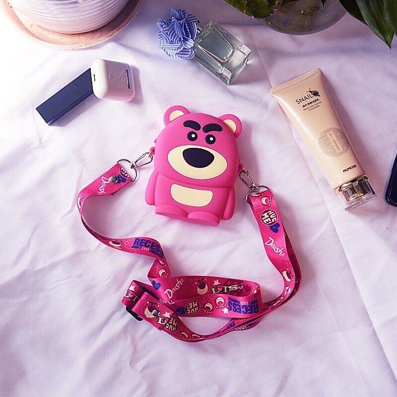 Túi đeo chéo silicon gấu dâu LOTSO