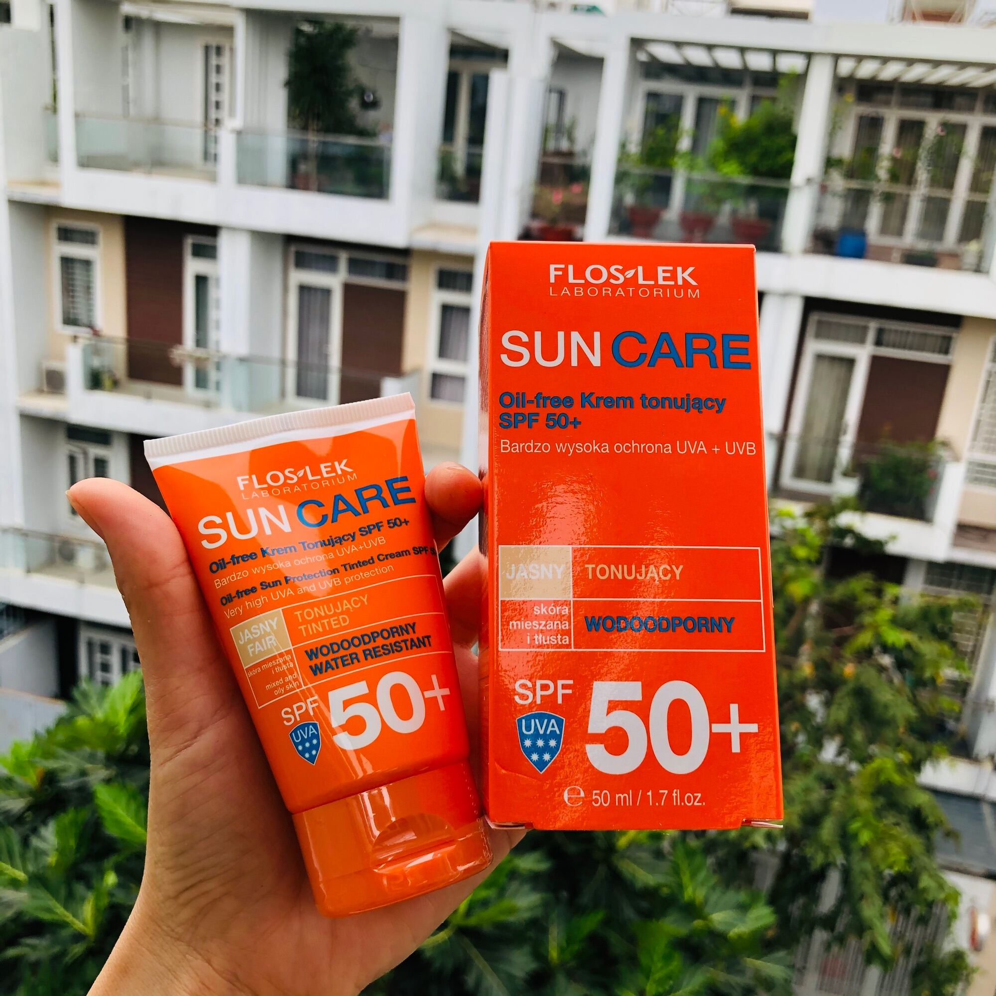 [Hàng Nhập] Kem chống nắng kiềm dầu Floslek Sun Care Oil Free Sun Protection Tinted Cream 50ml nhập khẩu
