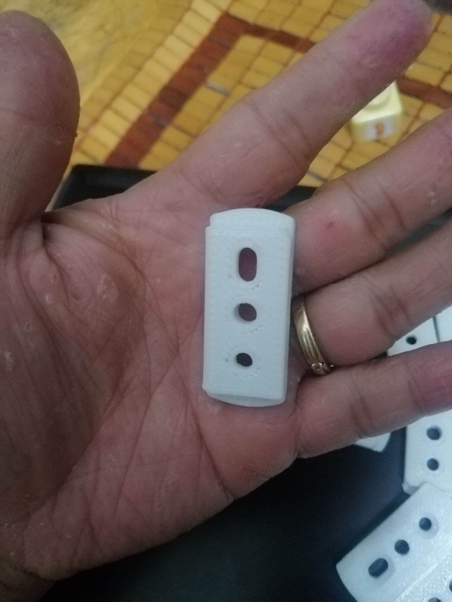 Chân đế camera wifi imou. kbone