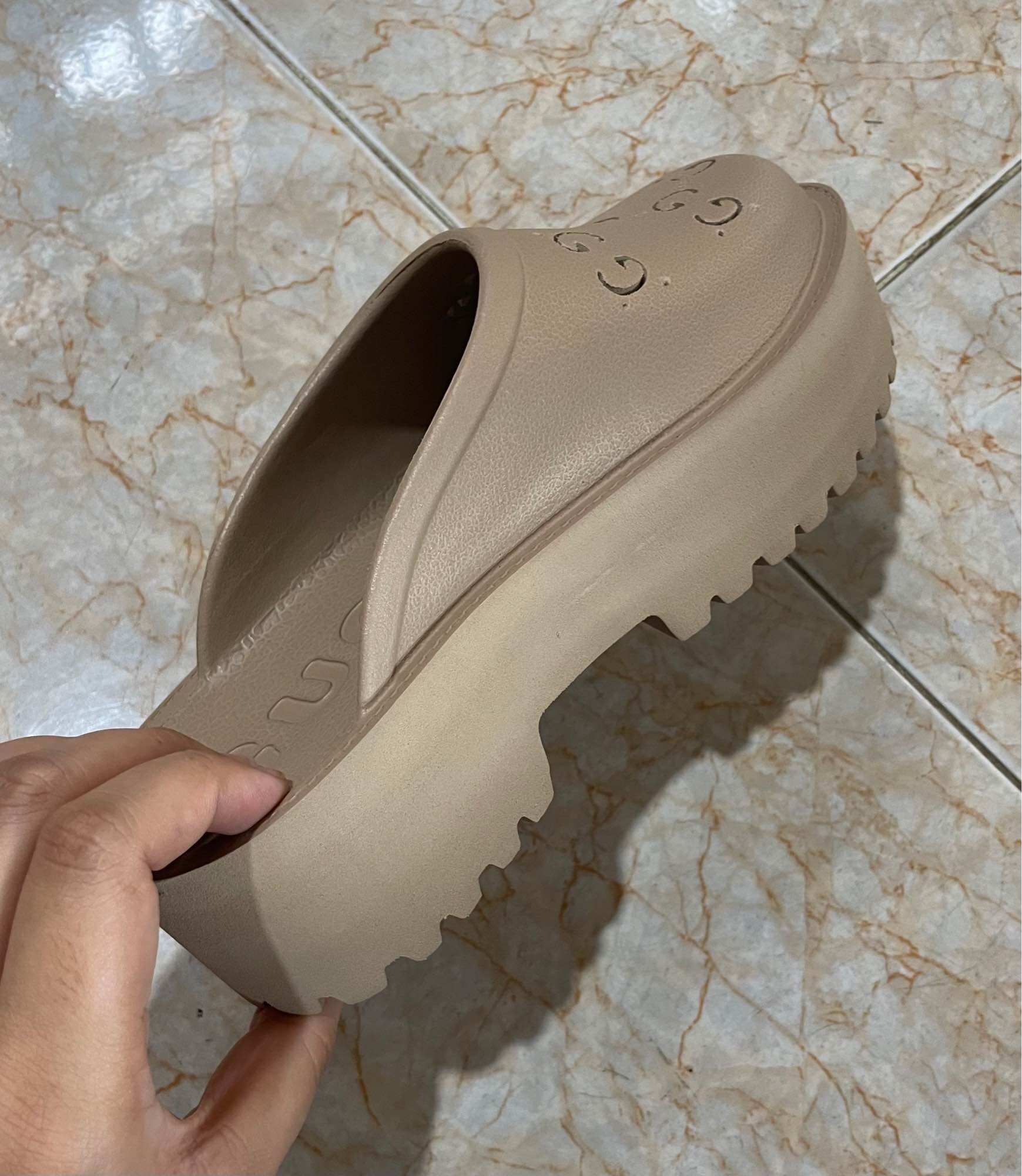 Giày Sục Guccci SUPER Đúc Đôn Gót 5cm Nhẹ Êm Size 39 ( Có Sẵn )