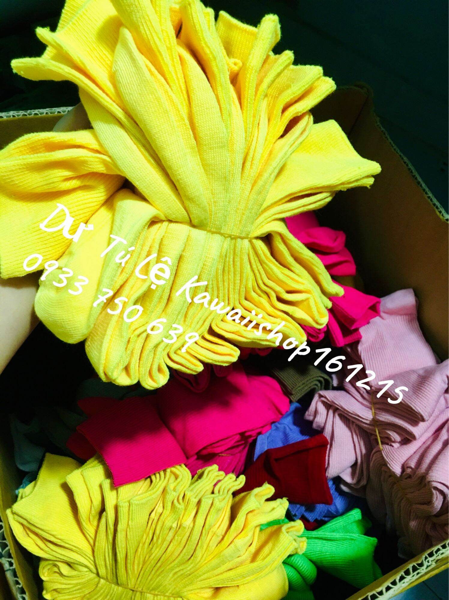 Vớ tất cổ cao gân tăm nhiều màu có link áo thun trơn cùng màu - Dư Tú Lệ