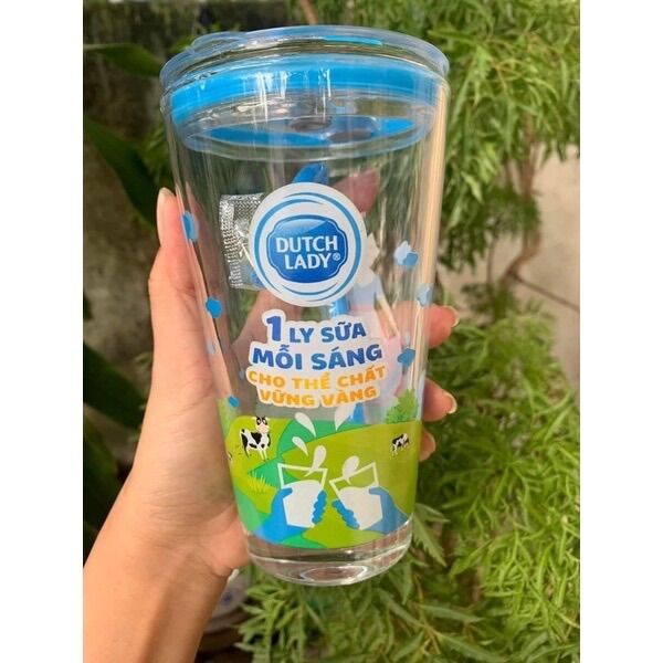 —— Ly thuỷ tinh có ống hút -hkm hà lan (500ml)