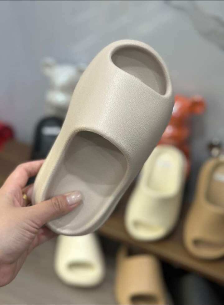 Dép bánh mỳ đế cao siêu nhẹ