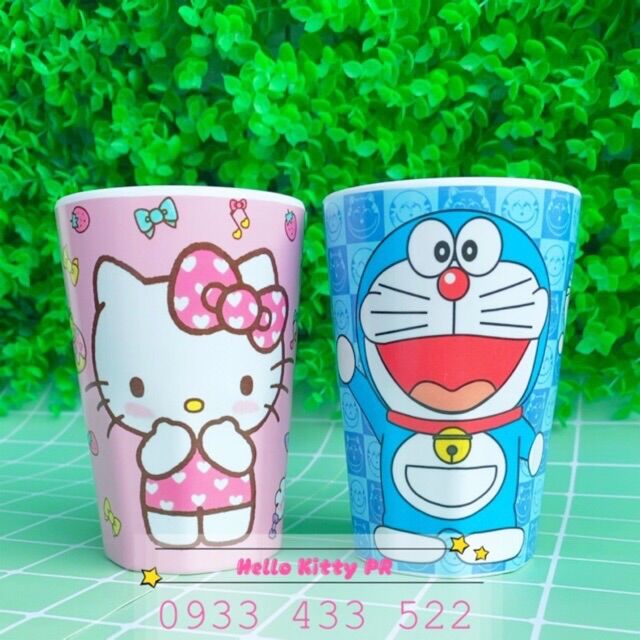 Ly uống nước 480ml Hello Kitty - Doremon Doraemon