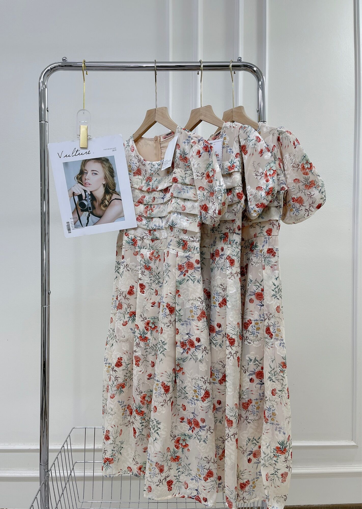 VÁY HOA XẾP LY NGỰC TAY BỒNG DN01