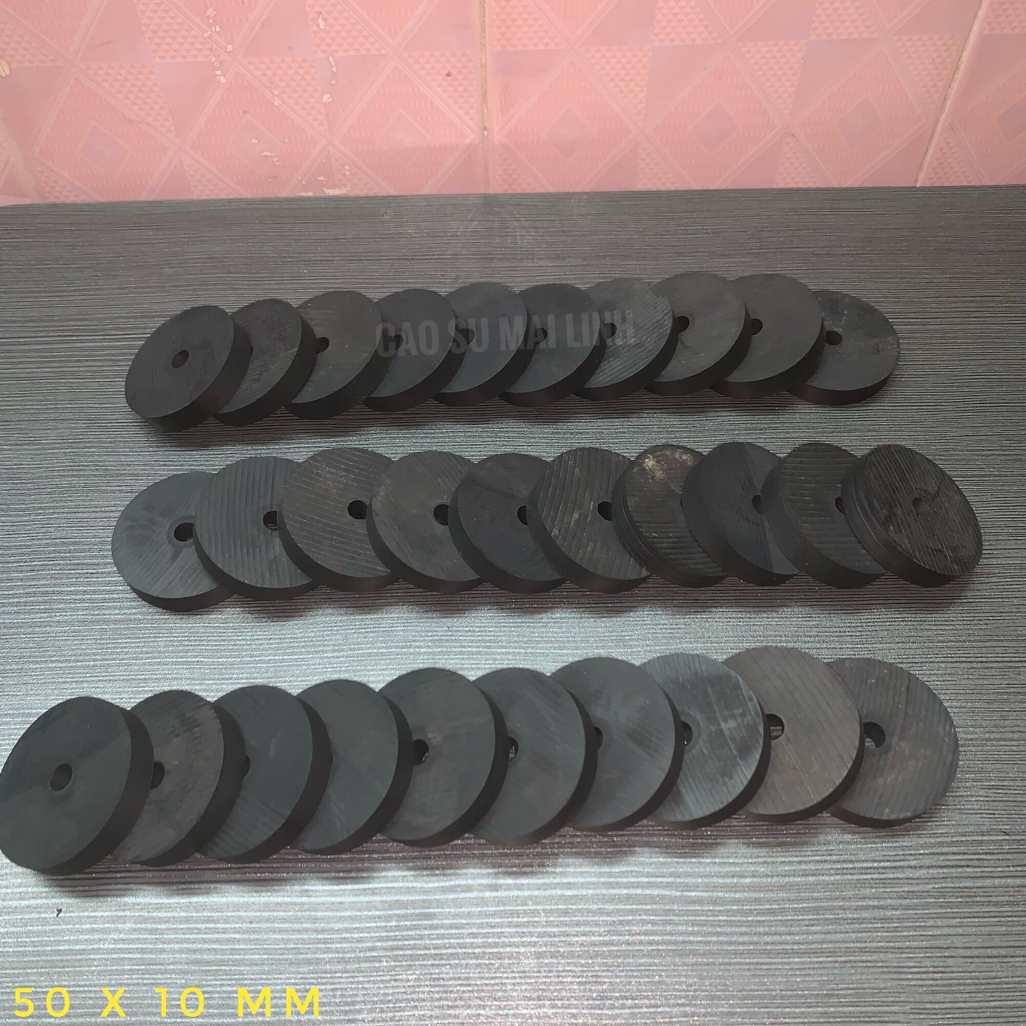10 long đền cao su phi 50 ; 60 ; 70 dày 10 (mm)