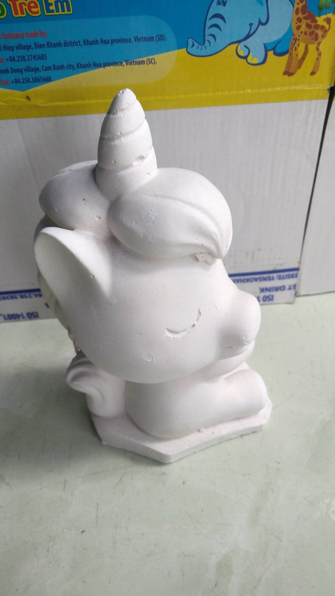 Tượng tô màu kỳ lân. size to