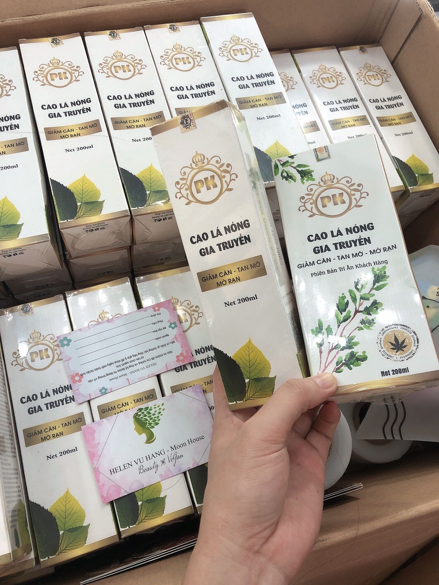 Bán sỉ 3combo cao lá nóng gia truyền + kèm mũ quấn nóng