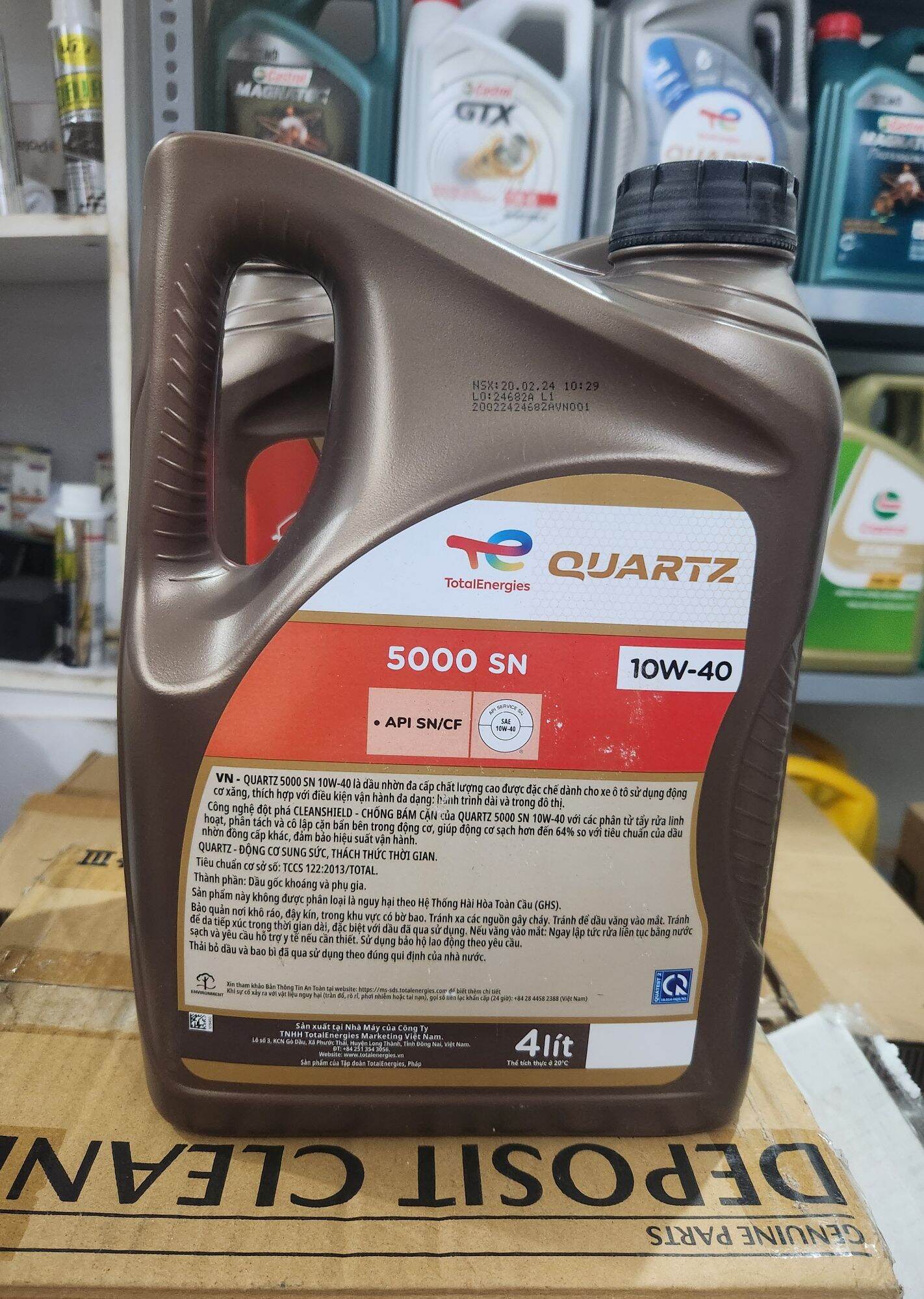 Dầu động cơ cao cấp TOTAL QUARTZ 5000 10W40 4L API