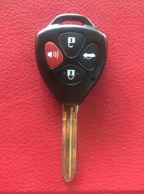 [HCM]Vỏ chìa khoá xe TOYOTA CAMRY 4 nút