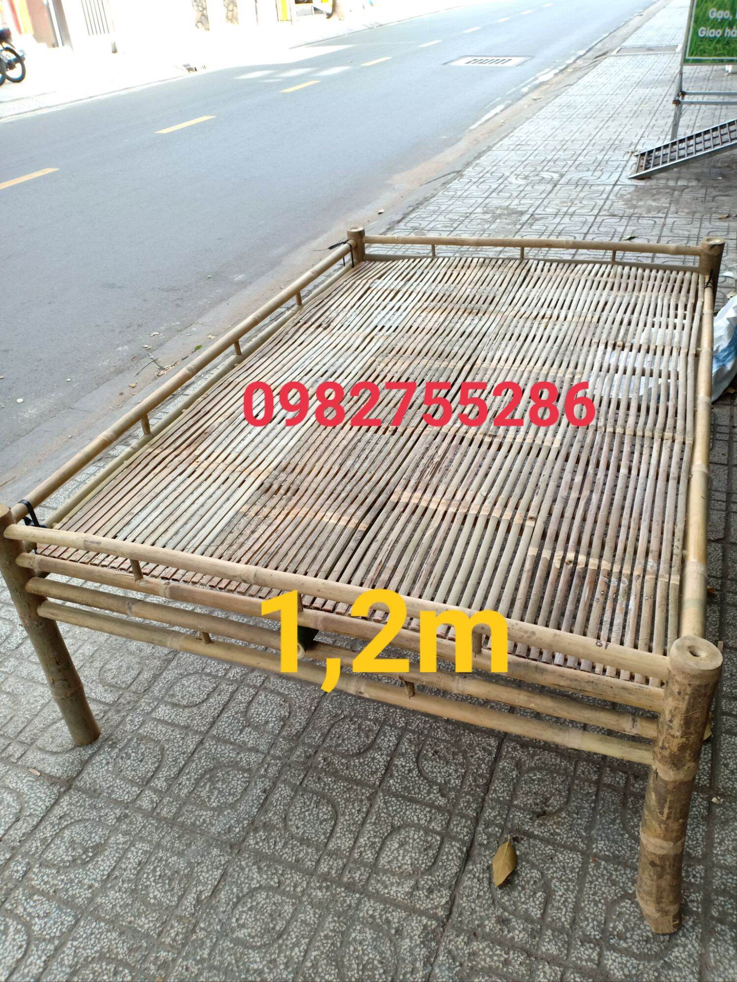 Giường tre liên hệ trực tiếp