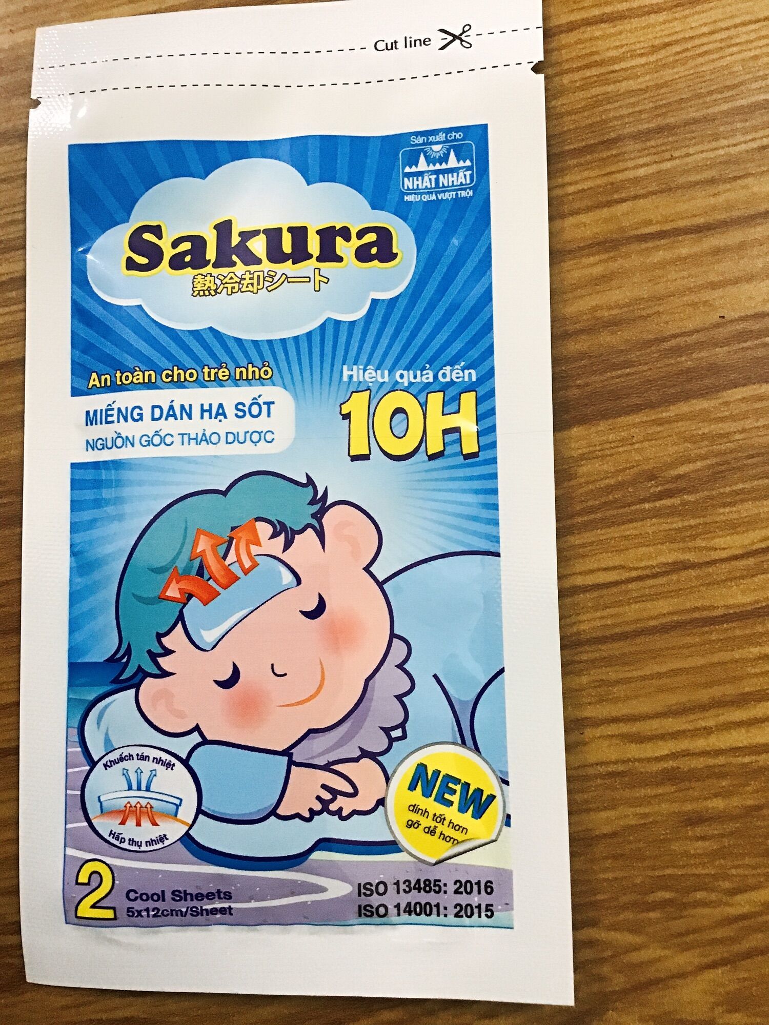 Combo 1hộp Miếng dán hạ sốt Sakura (6 miếng)