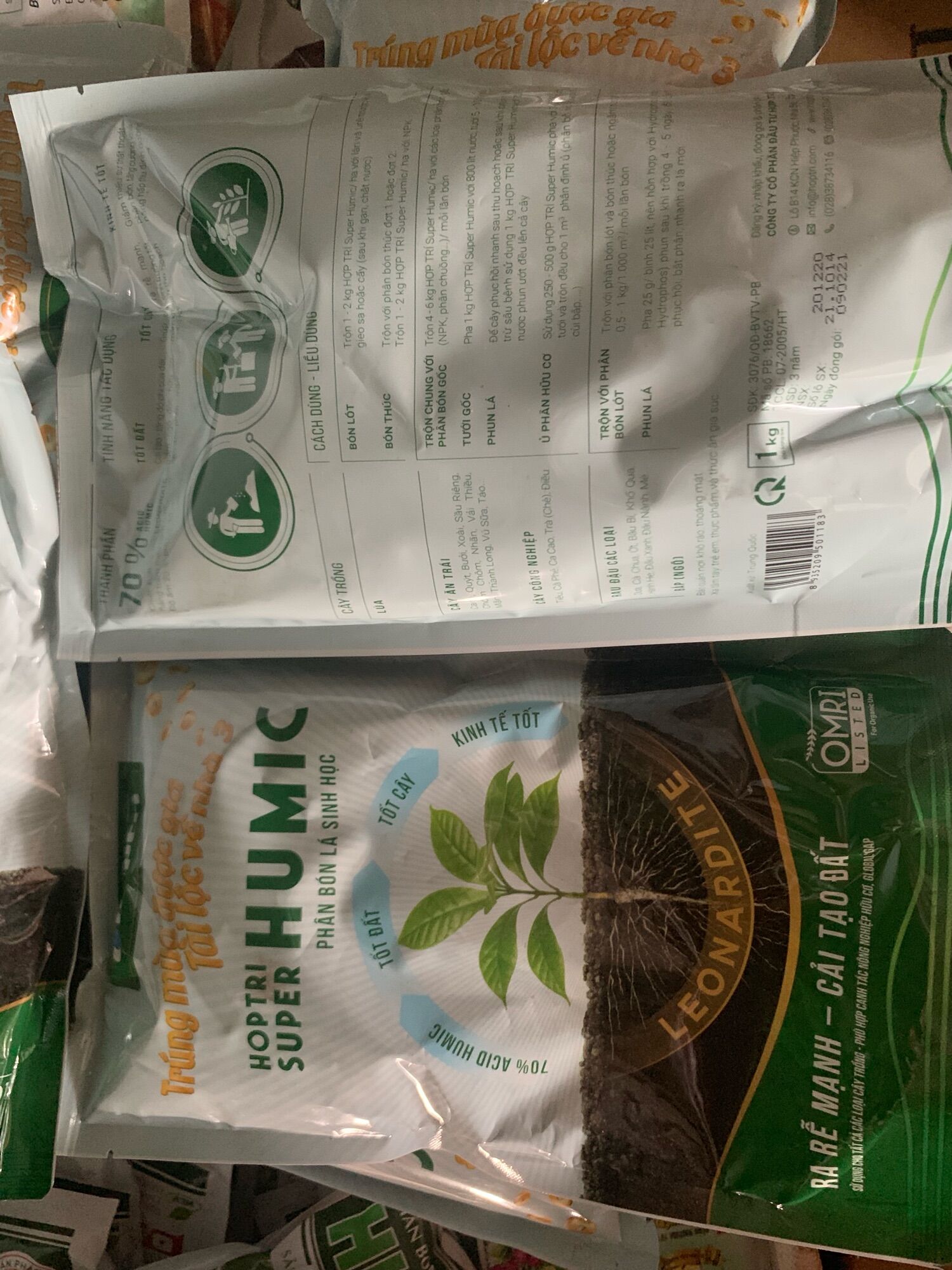 Humic của Hợp Trí gói 1kg