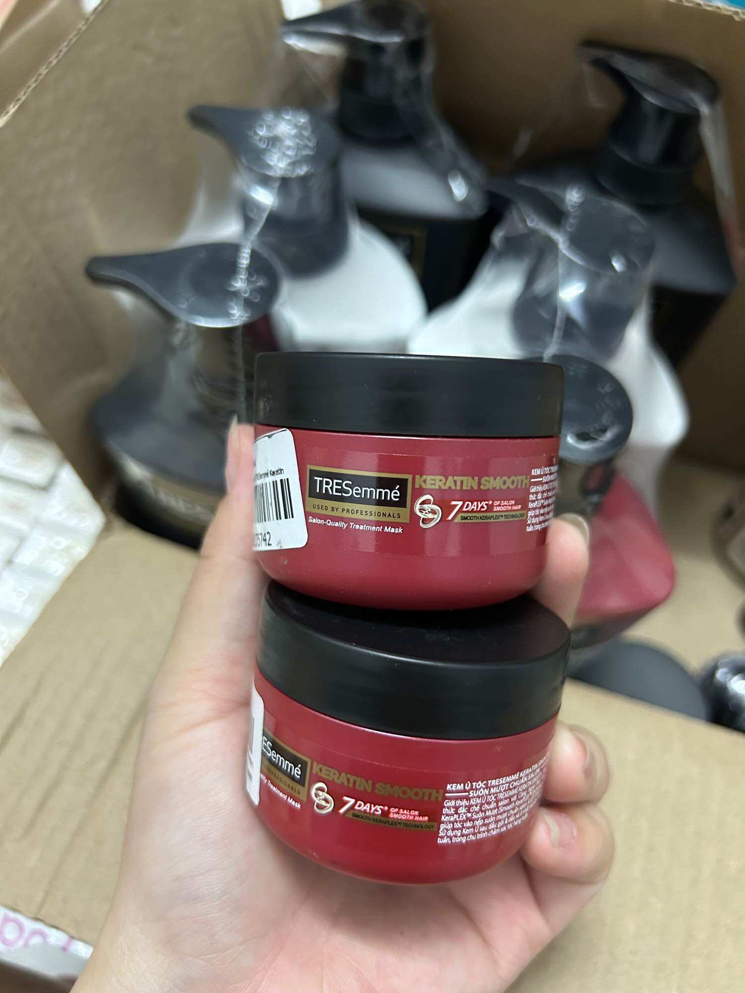 [TRESemmé]Combo Dầu Gội, Dầu Xả TRESemmé Đẹp Chuẩn Salon Cho Tóc Vào Nếp, Chắc Khỏe, Giảm Gãy Rụng 640g, 620g
