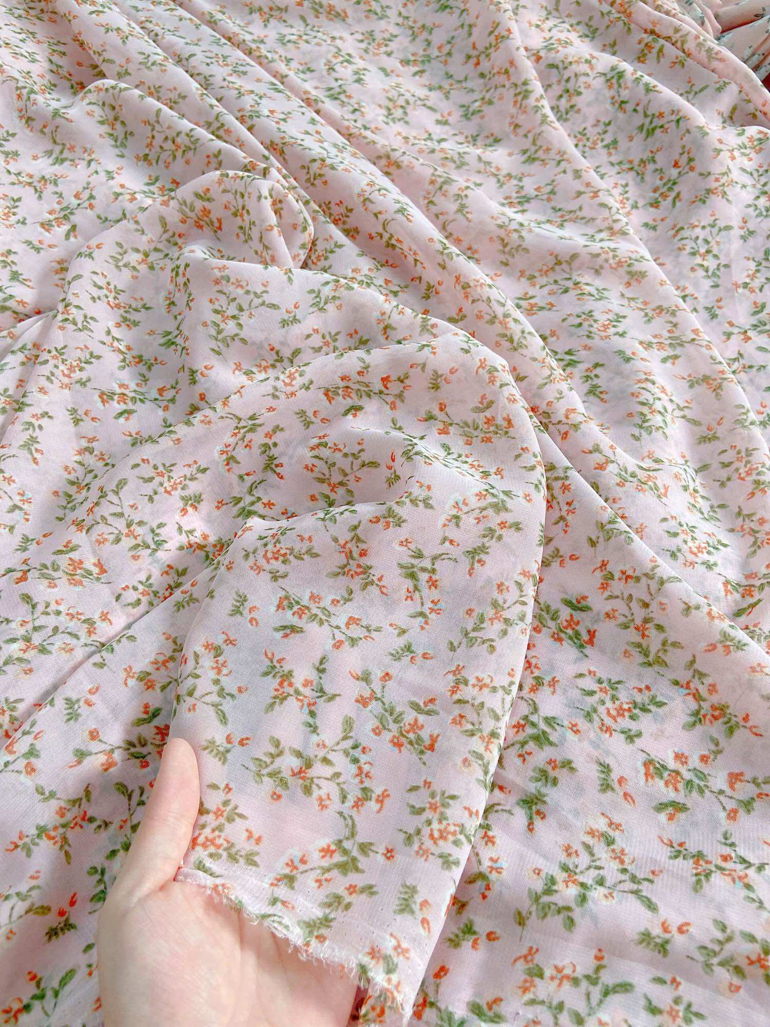 Chiffon Fabric, Soft and Flowing Floral Chiffon, Specialized for Making Dresses, Skirts, Ao Dai, Ba Ba Dresses, and Other Garments [Color Chart 1]