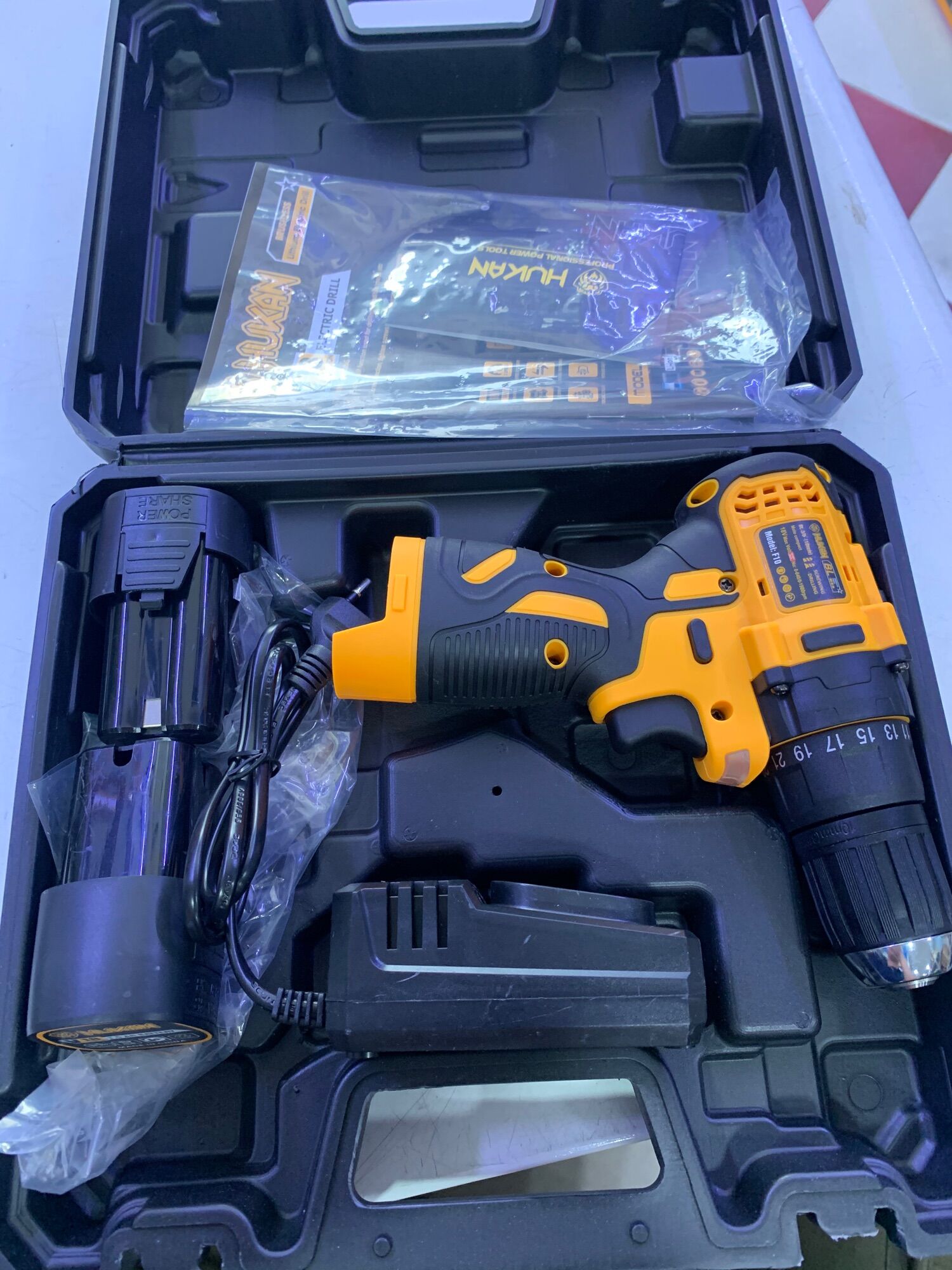 Máy khoan pin - 10mm Hukan F10
