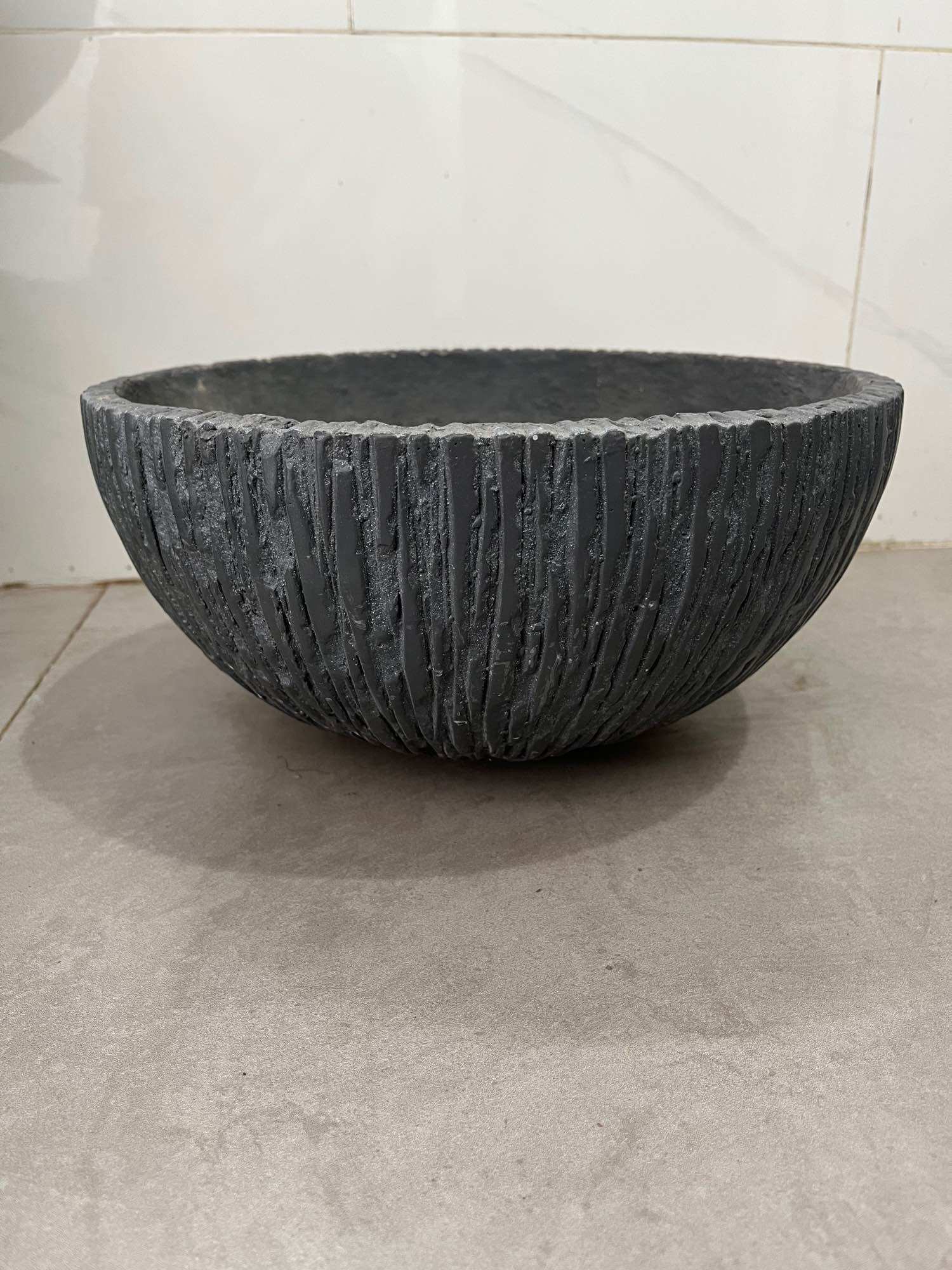 Chậu xi măng nhẹ tròn Vân đá đk rộng 36 cm cao 17 cm