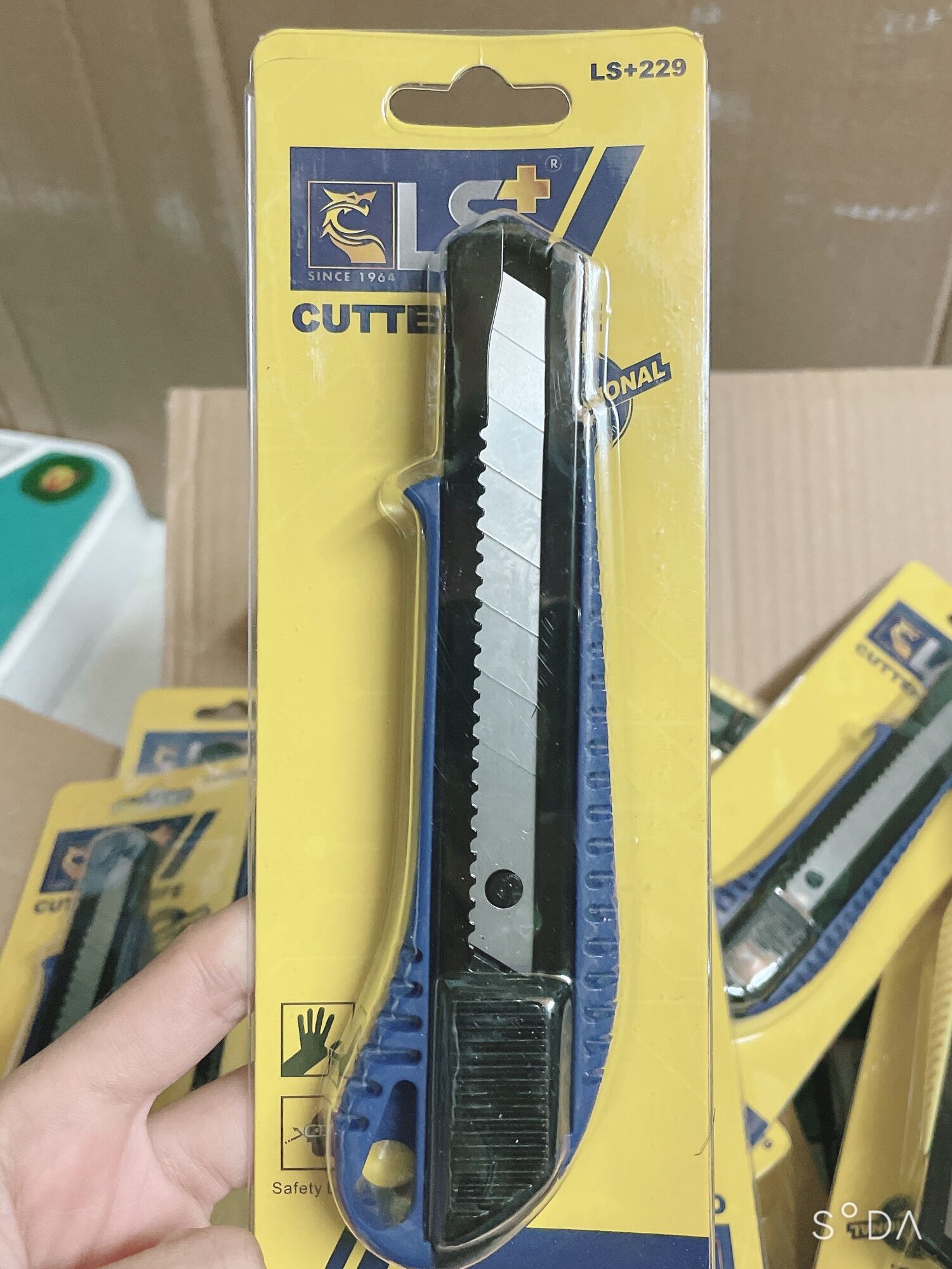 Dao rọc giấy LS+229 bảng lớn
