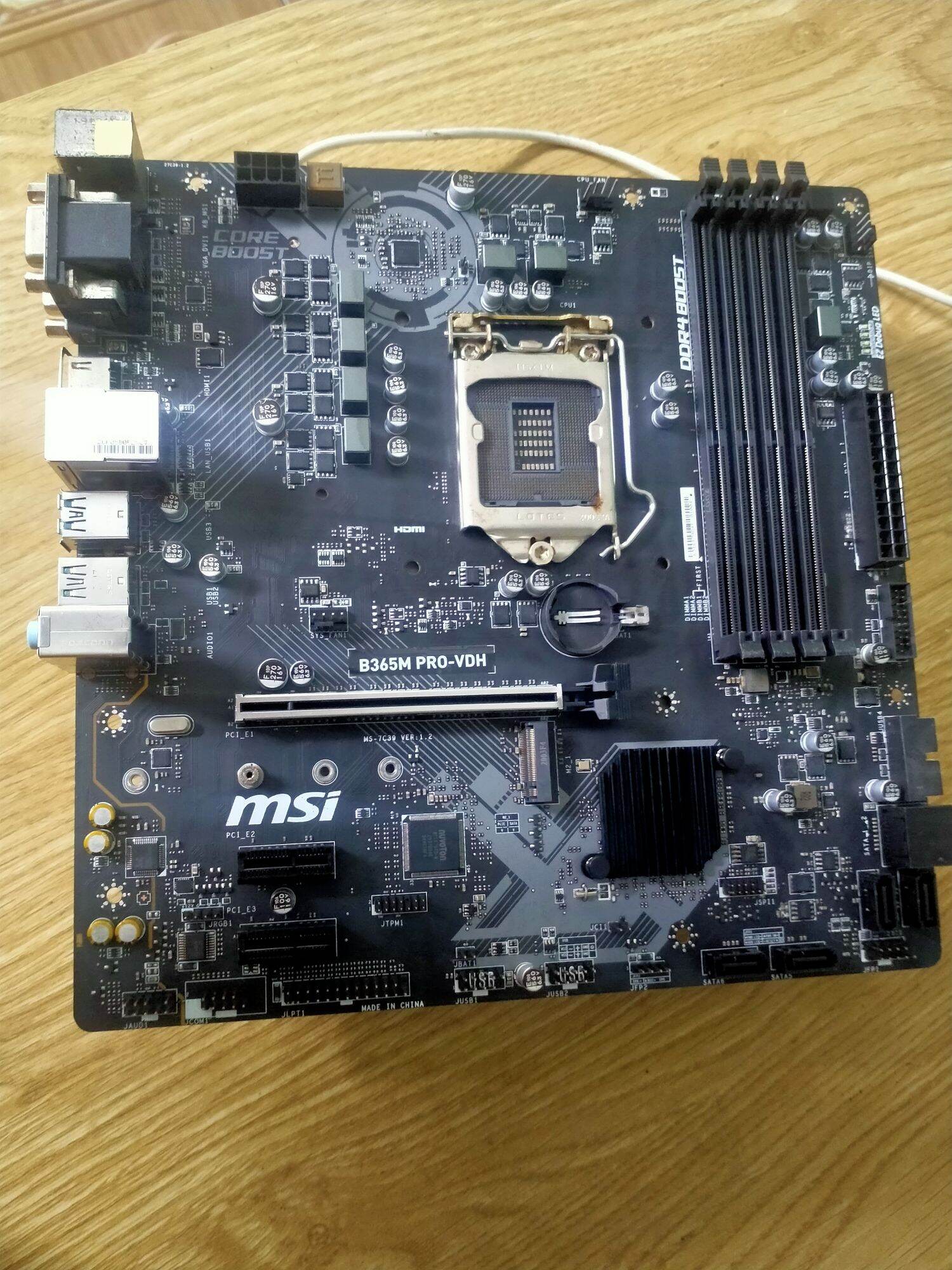 mainboard MSI B360M BAZOOKA VÀ MSI B365M PRO -VDH 4KHE RAM SOCKET 1151
