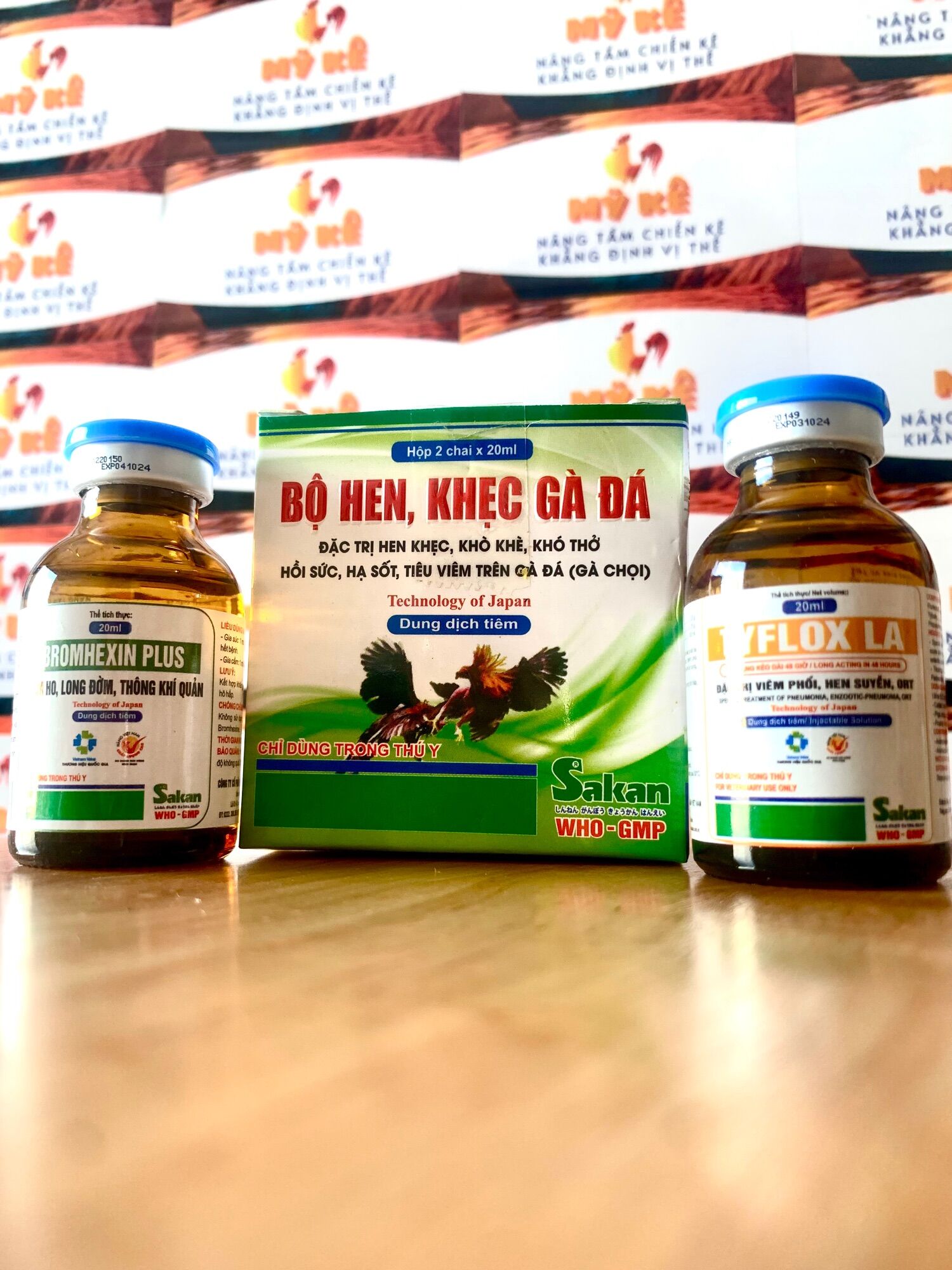 Bộ đôi chai 20ml Tyflox la + bromhexin plus