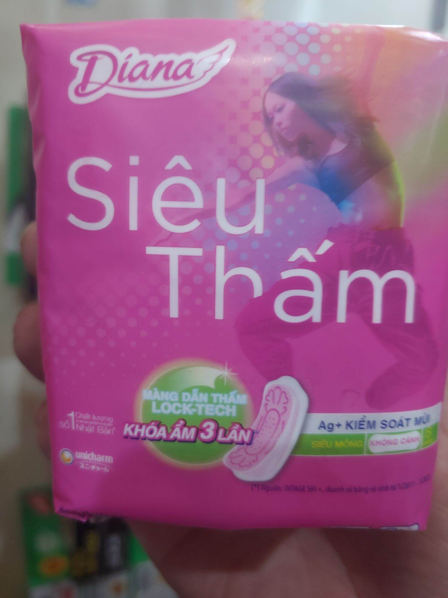 Băng vệ sinh Diana siêu thắm dày có cánh/không cánh
