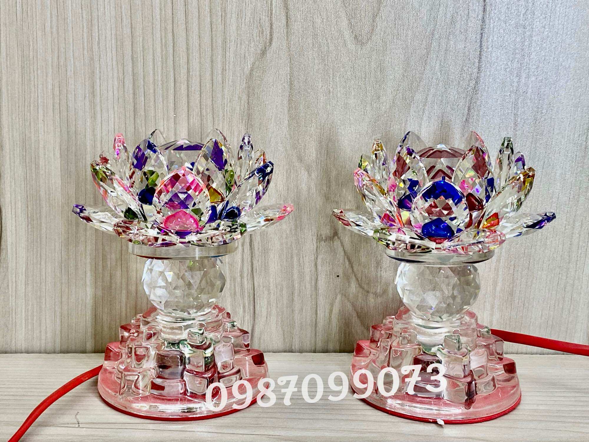 Cặp đèn thờ pha lê hoa sen đổi màu 501 - Đèn hoa sen pha lê cao 12cm