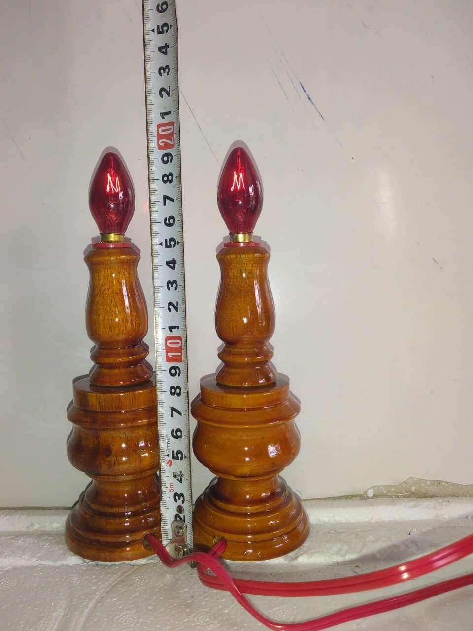 Đèn thờ nến gỗ tràm để bàn cao 20cm