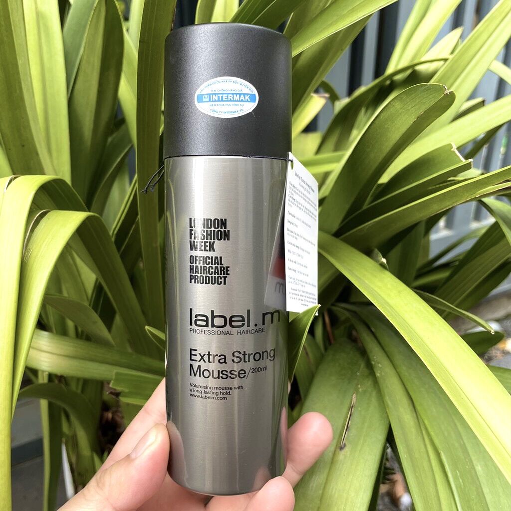 Kem bọt siêu giữ nếp cho tóc thường lẫn tóc uốn label.m extra strong mousse 200ml