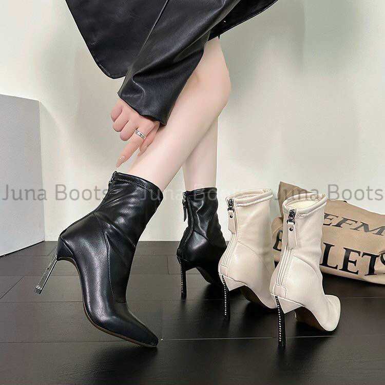Boots cổ ngắn da mềm gót nhọn đính đá sang chảnh hàng quảng châu cao cấp - Tiemgiayboot Juna