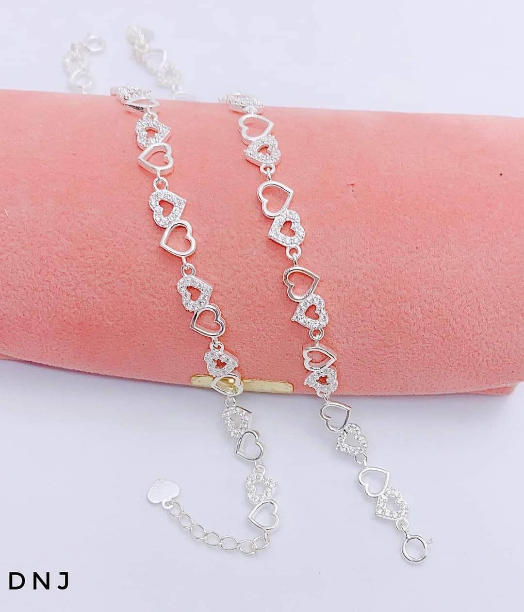 Lắc tay bạc nữ