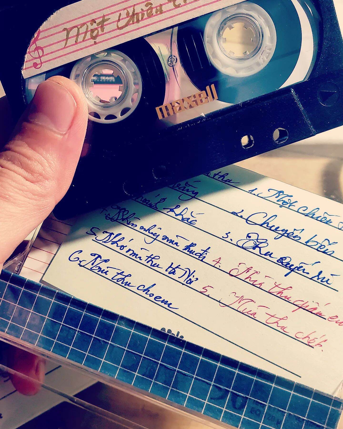 Thu băng cassette theo yêu cầu.