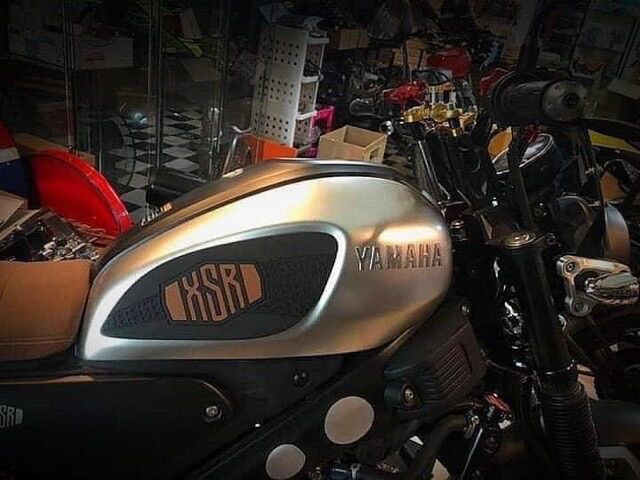 Ốp cao su bình xăng Yamaha XSR155