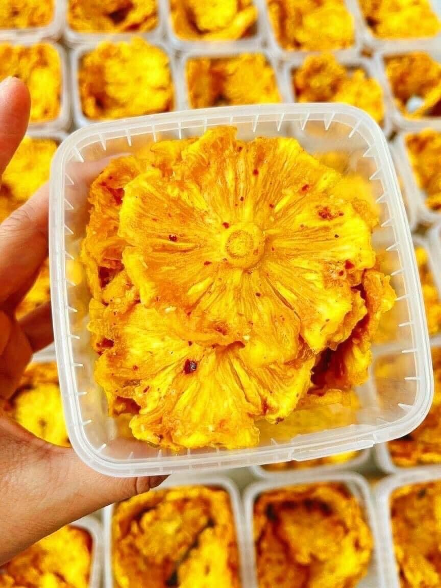 Khóm sấy muối ớt hộp 300gr