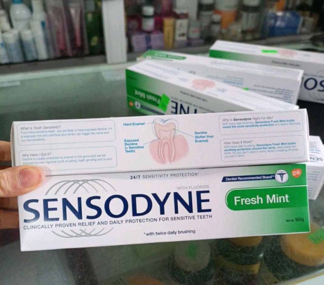 kem đánh răng Sensodyne 160g